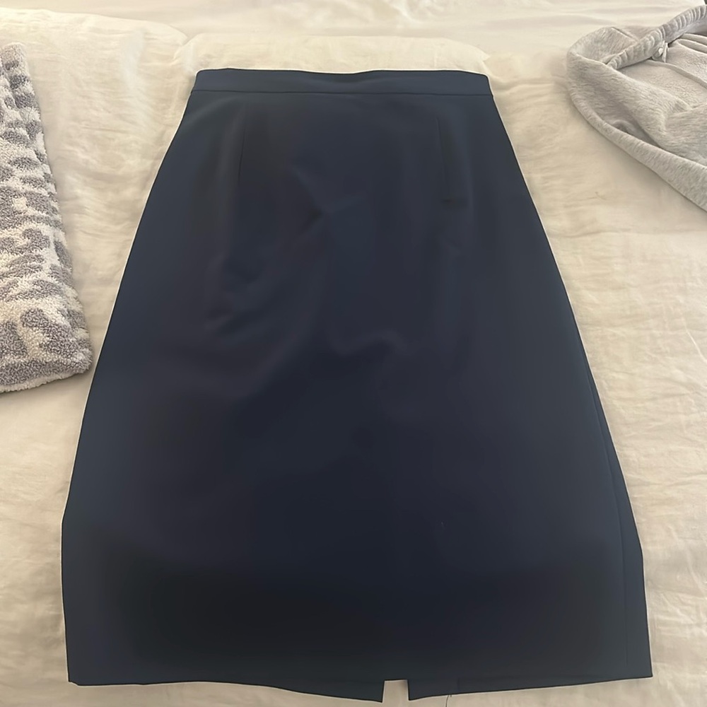 Theory below the knee straight skirt Navy